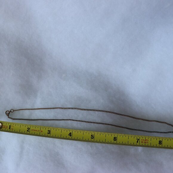 17" Inch gold toned chain link necklace, used good condition - Picture 2 of 5